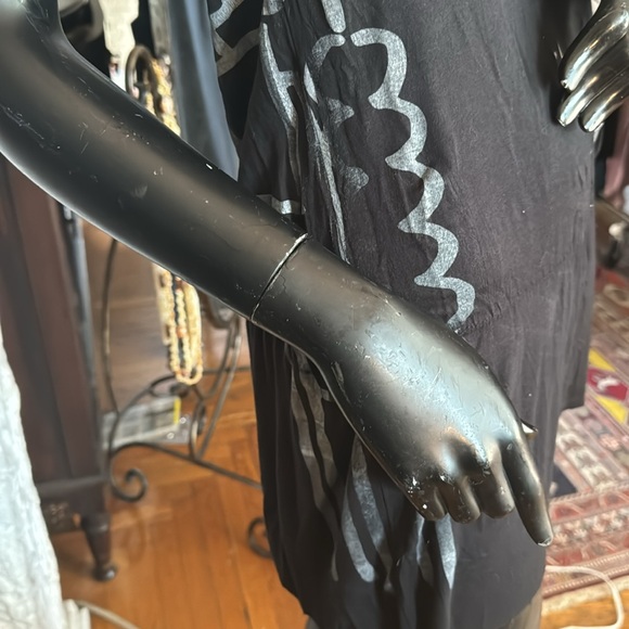 Black cotton t shirt dress with French graffiti - Picture 7 of 7